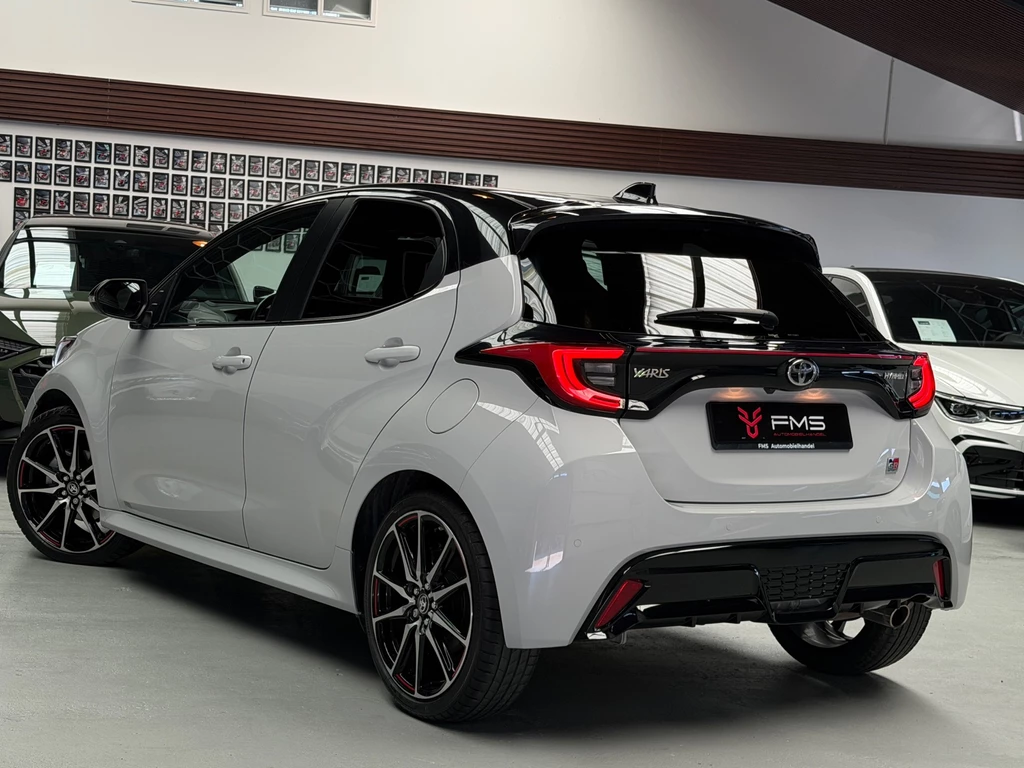 Toyota Yaris – foto 2