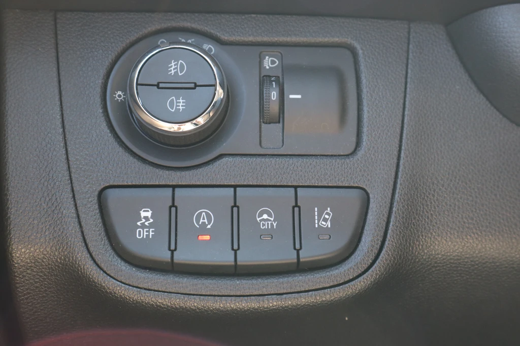 Opel KARL – foto 20