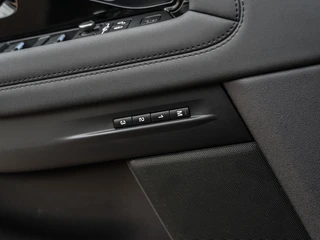 Land Rover Range Rover Evoque – thumbnail 32