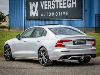 Volvo S60 – thumbnail 1