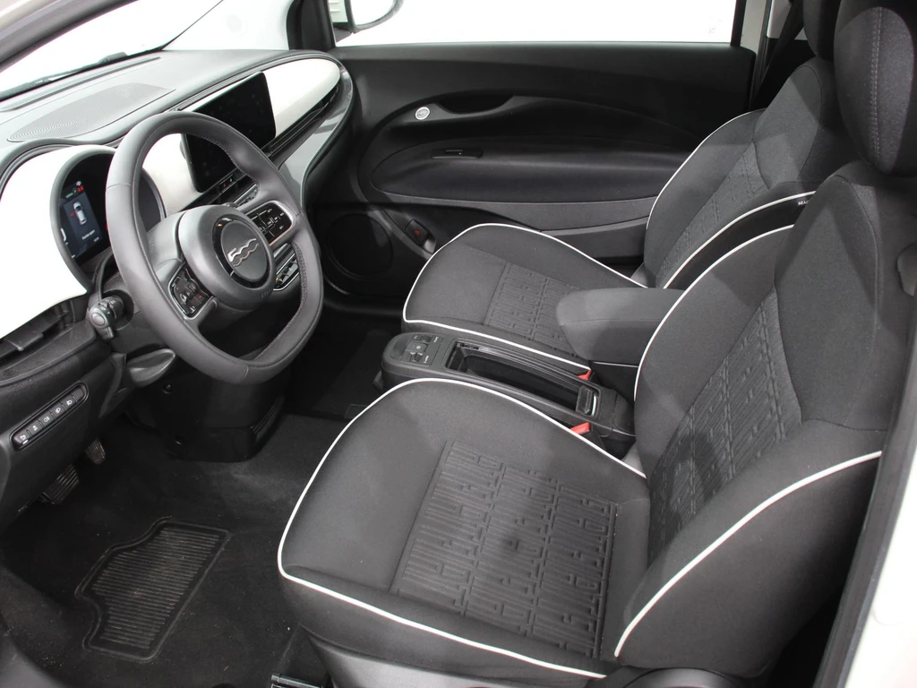 Fiat 500e – foto 9