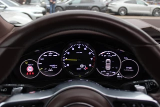Porsche Cayenne – thumbnail 21