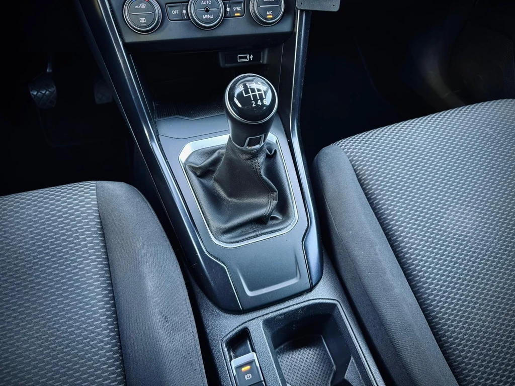 Volkswagen T-Roc – foto 21