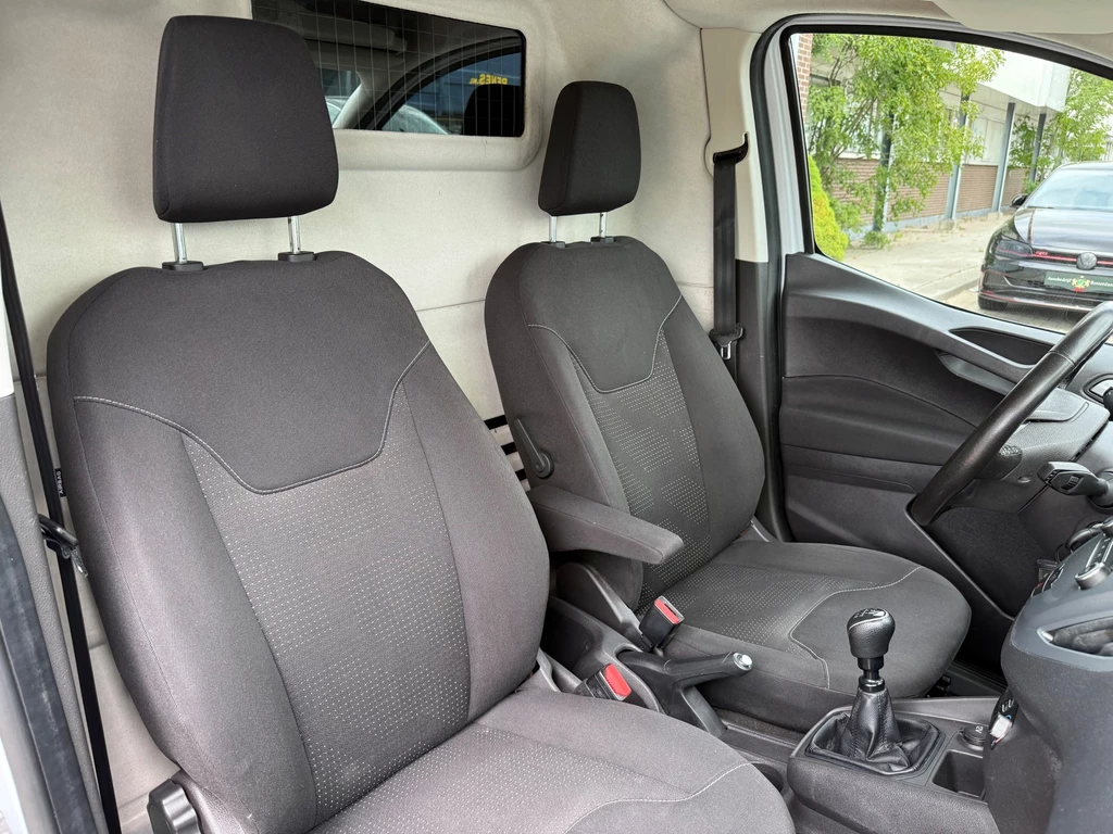 Ford Transit Courier – foto 36