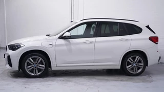 BMW X1 – thumbnail 2