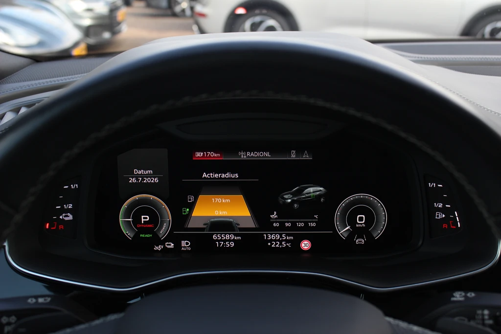 Audi Q8 – foto 18