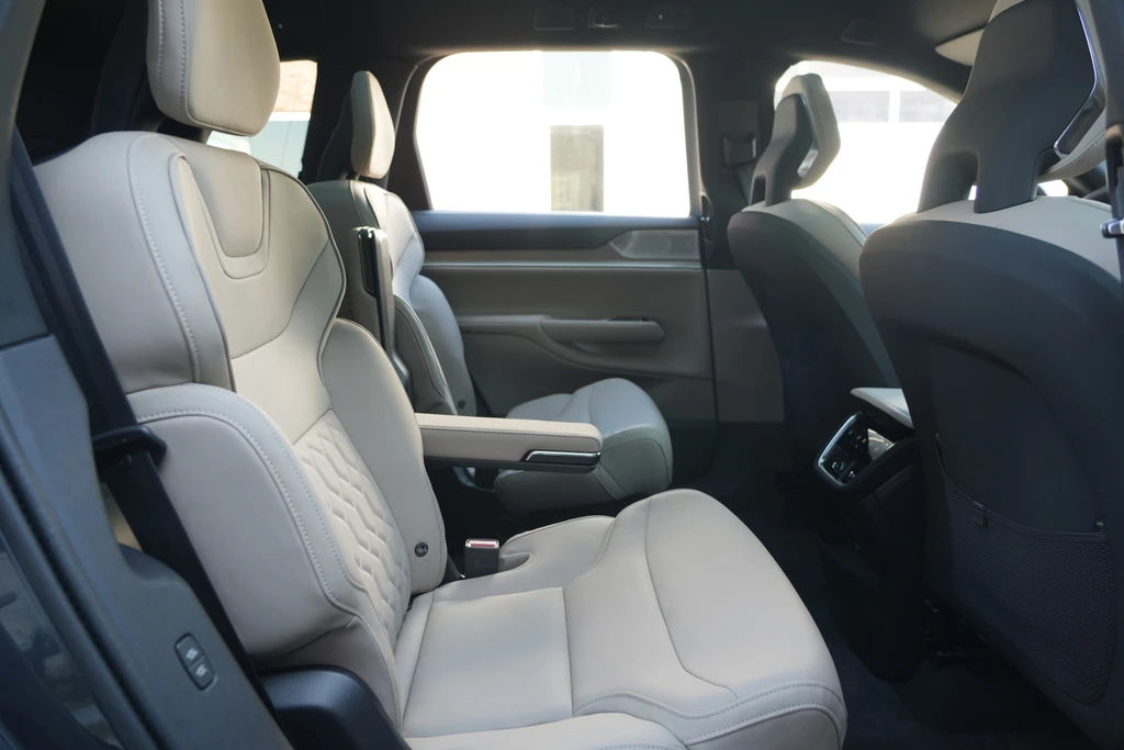 Volvo EX90 – foto 30