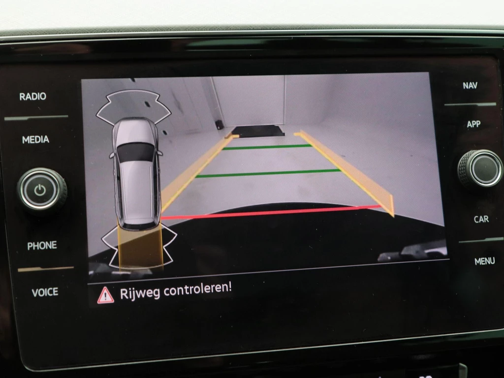 Volkswagen Passat – foto 27