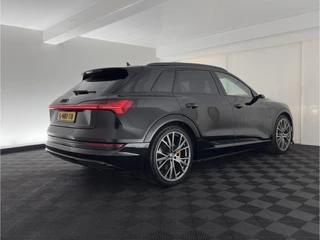 Audi e-tron – thumbnail 4