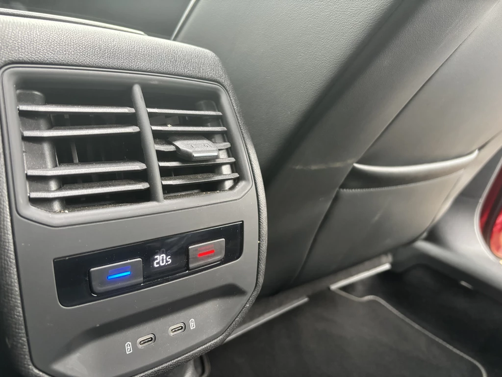 SEAT Leon – foto 32