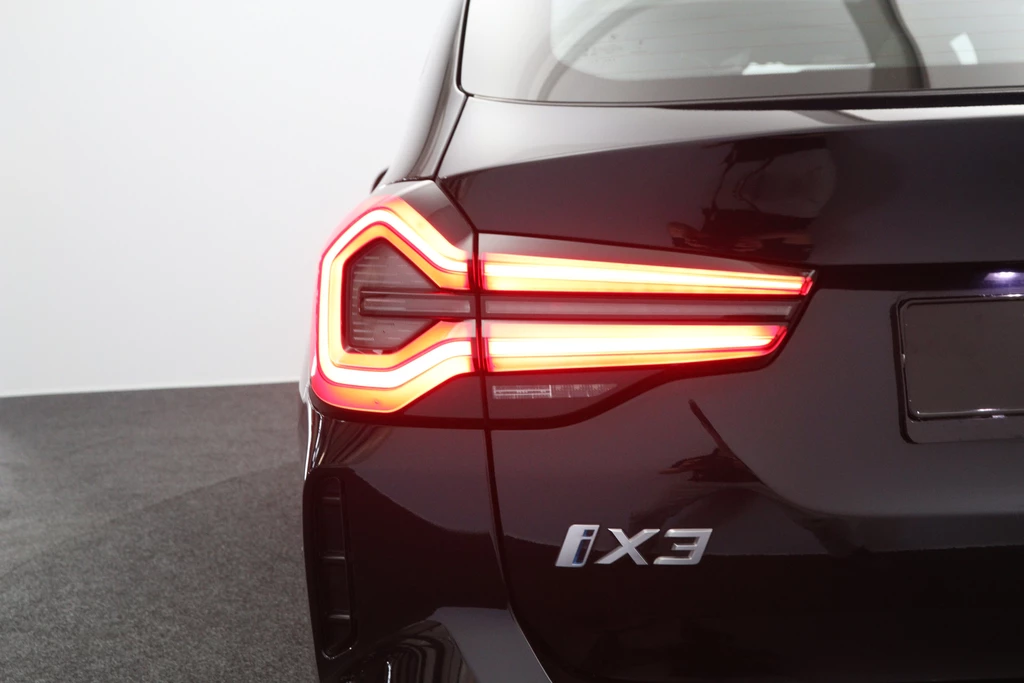 BMW iX3 – foto 25