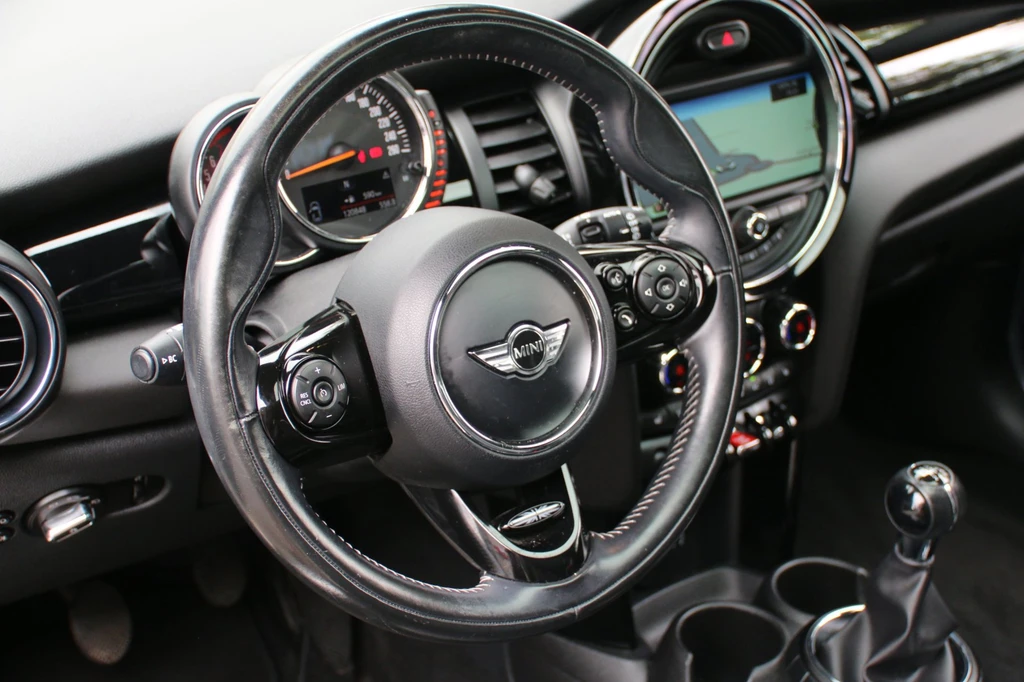 MINI 3-deurs – foto 11