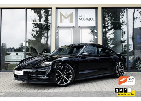 Porsche Taycan Performance 84 kWh | SOH 88% | BOSE Sound | 19" LM Velgen | Navigatie incl. Apple CarPlay | LED | Achteruitrijcamera | Stoelverwarming |