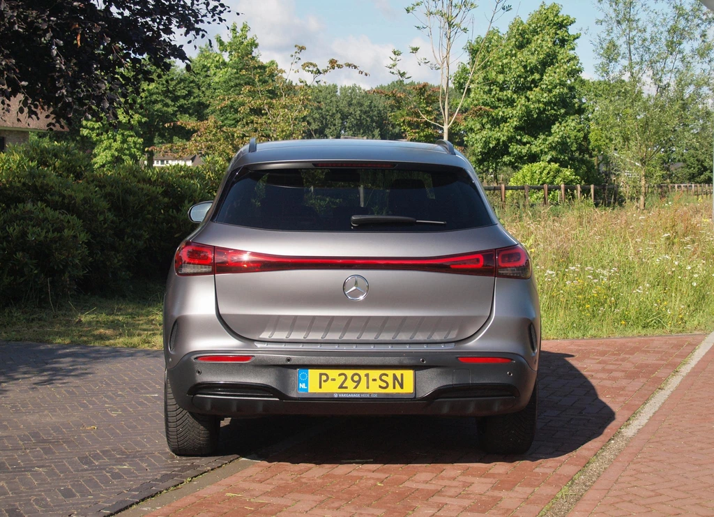 Mercedes-Benz EQA – foto 5