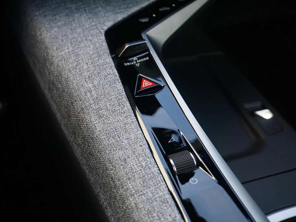 Peugeot e-5008 – foto 36