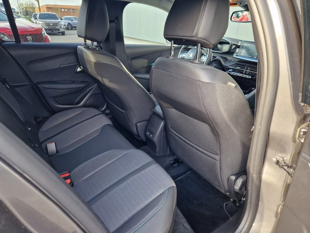 Peugeot 208 – foto 9
