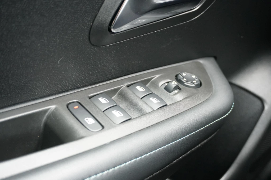 Peugeot 208 – foto 21