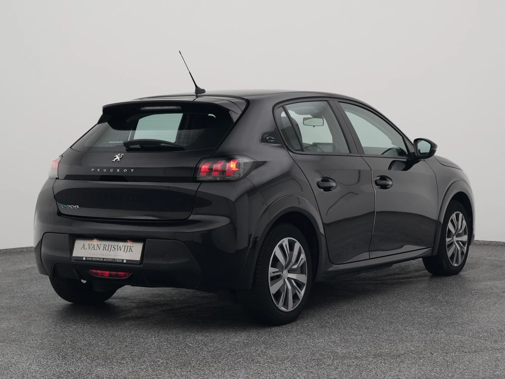 Peugeot e-208 – foto 12