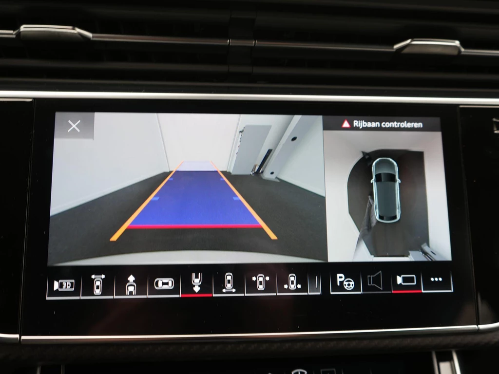 Audi RSQ8 – foto 32