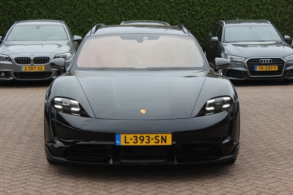 Porsche Taycan – foto 9