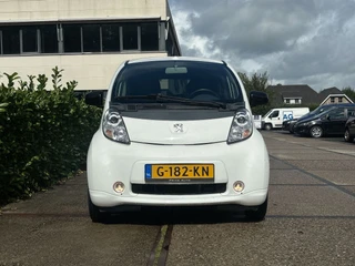 Peugeot iOn – thumbnail 8