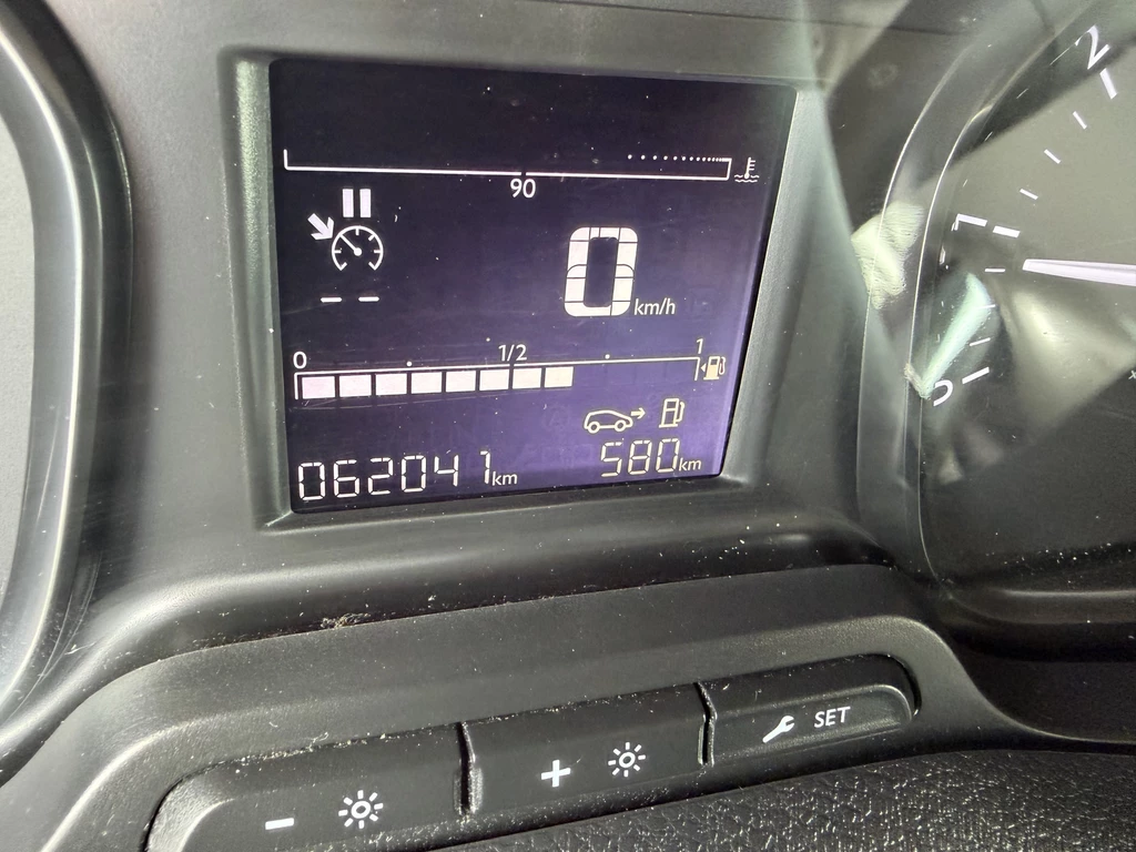 Opel Vivaro – foto 17