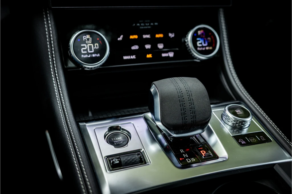 Jaguar F-PACE – foto 25