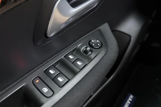 Peugeot 208 – thumbnail 16