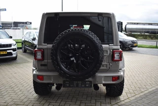 Jeep Wrangler – thumbnail 2