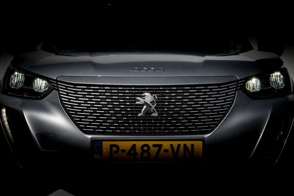 Peugeot e-2008 – foto 9