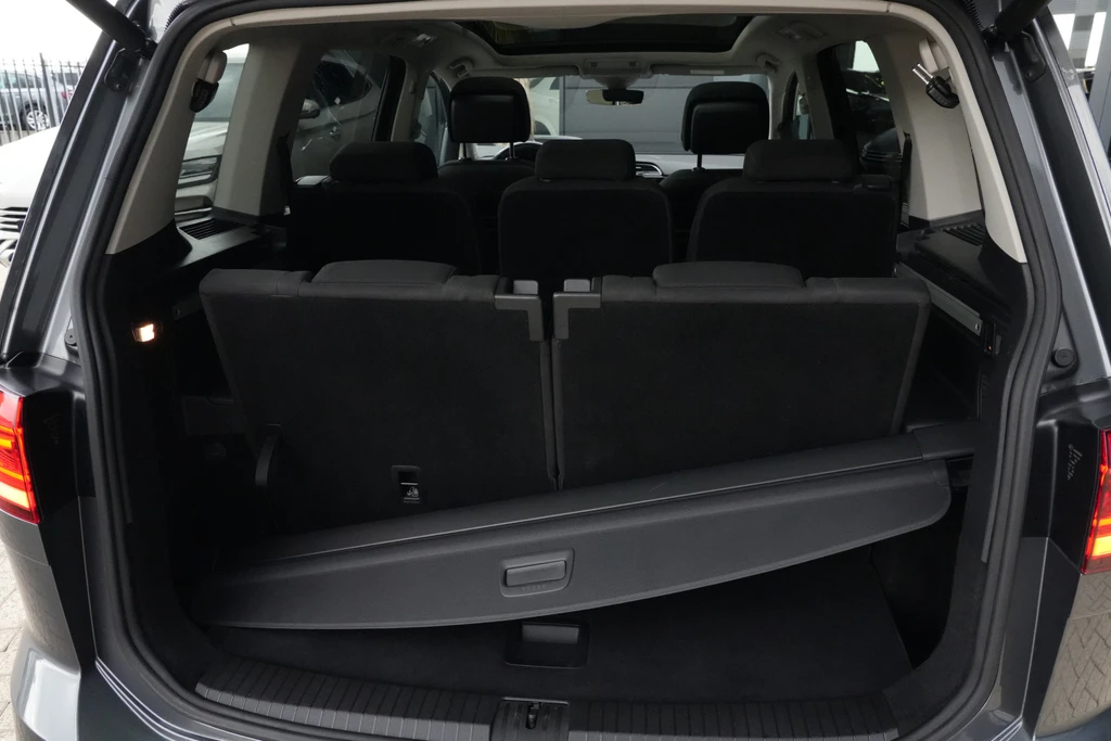 Volkswagen Touran – foto 32