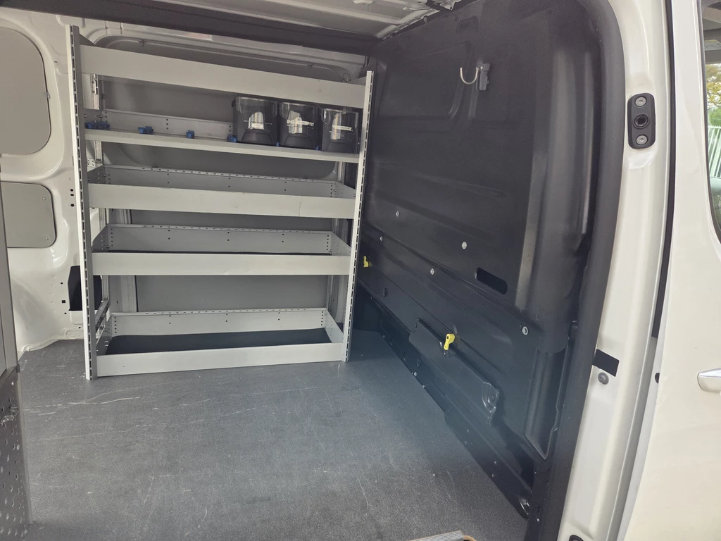 Opel Vivaro – foto 15