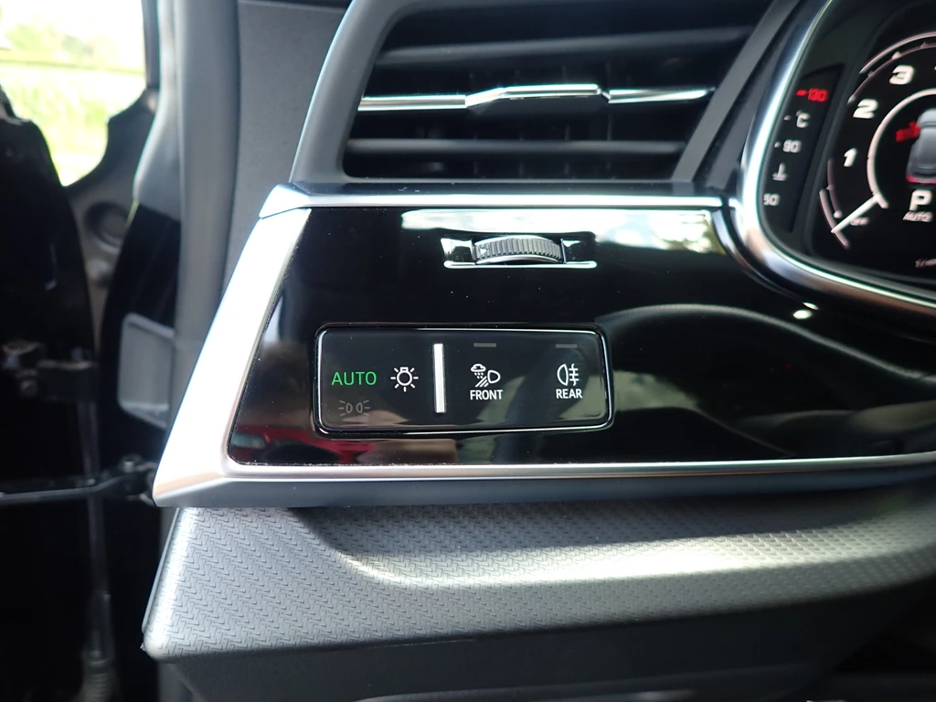Audi RSQ8 – foto 29