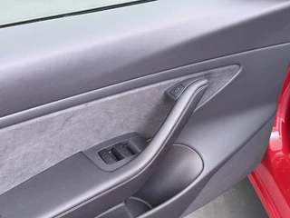 Tesla Model 3 – thumbnail 32