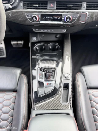 Audi RS4 – thumbnail 41