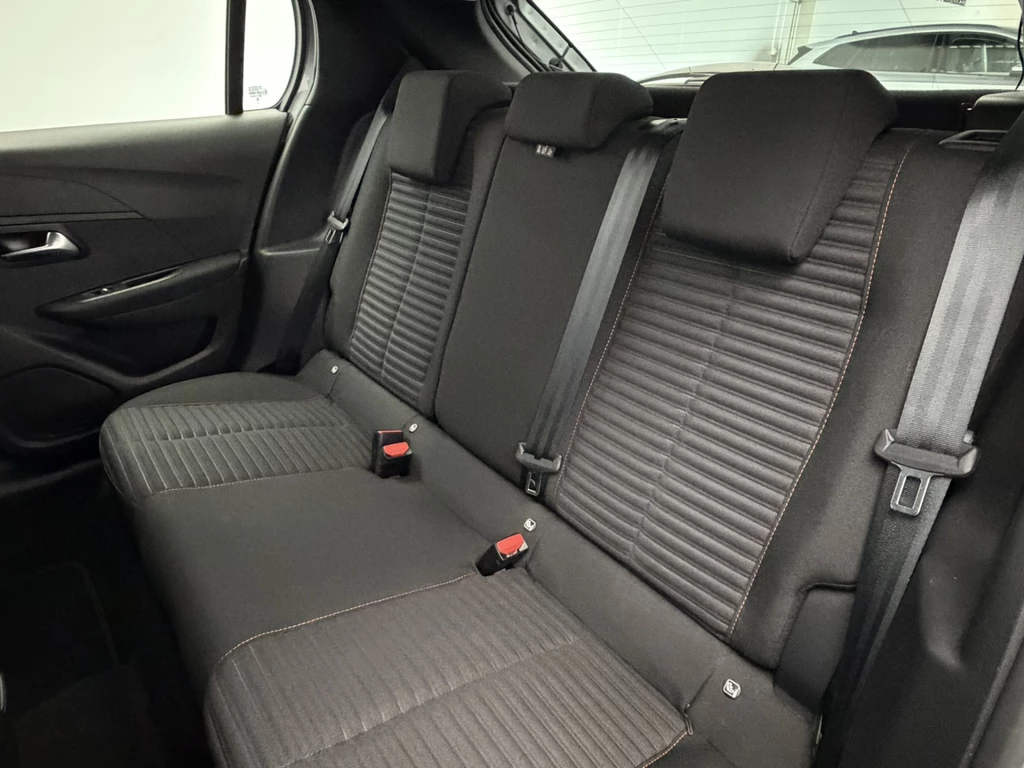 Peugeot e-208 – foto 26