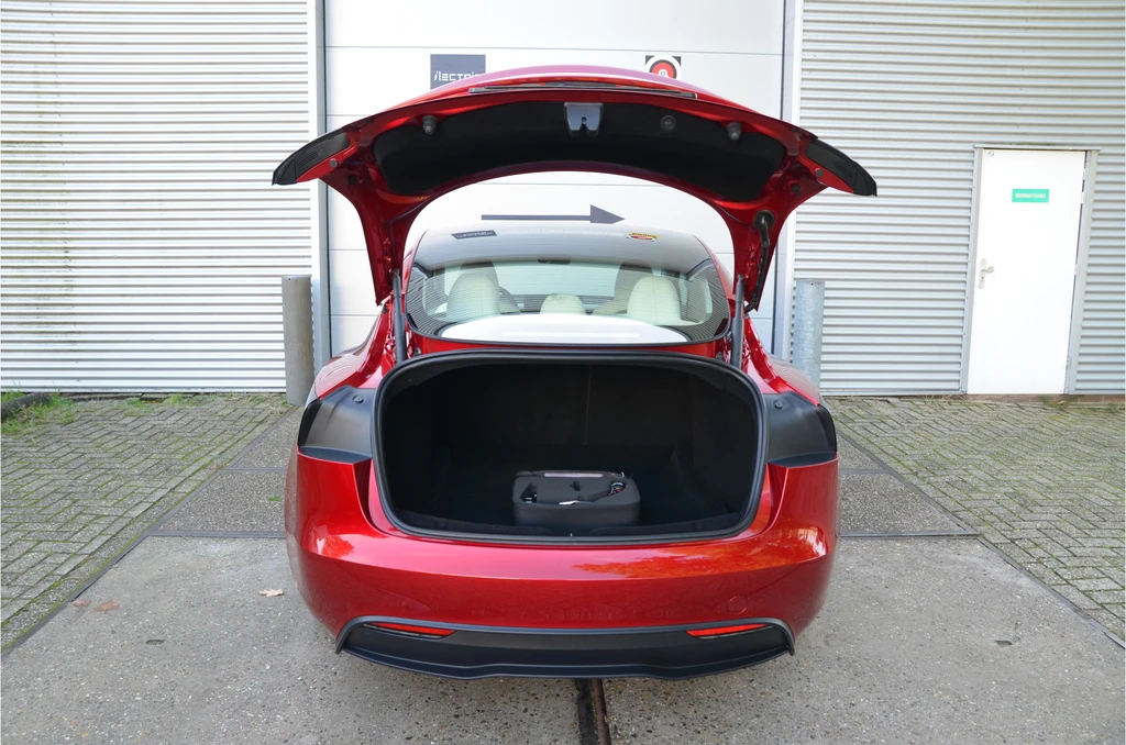 Tesla Model 3 – foto 35