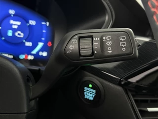 Ford Kuga – thumbnail 23