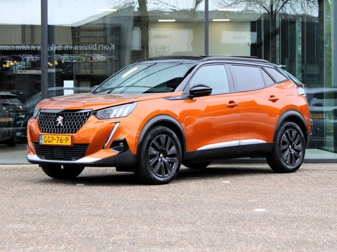 Peugeot 2008 1.2 PureTech GT Automaat | Navi / Panoramadak / Camera