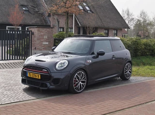 MINI 3-deurs – thumbnail 1