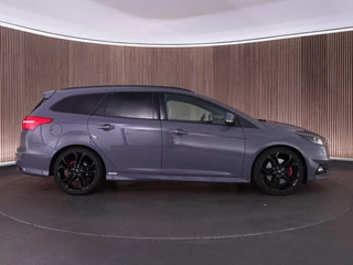 Ford Focus – thumbnail 12