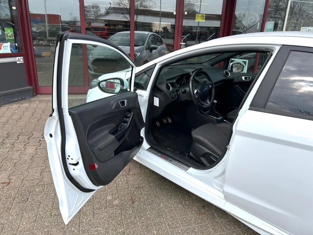Ford Fiesta – foto 5