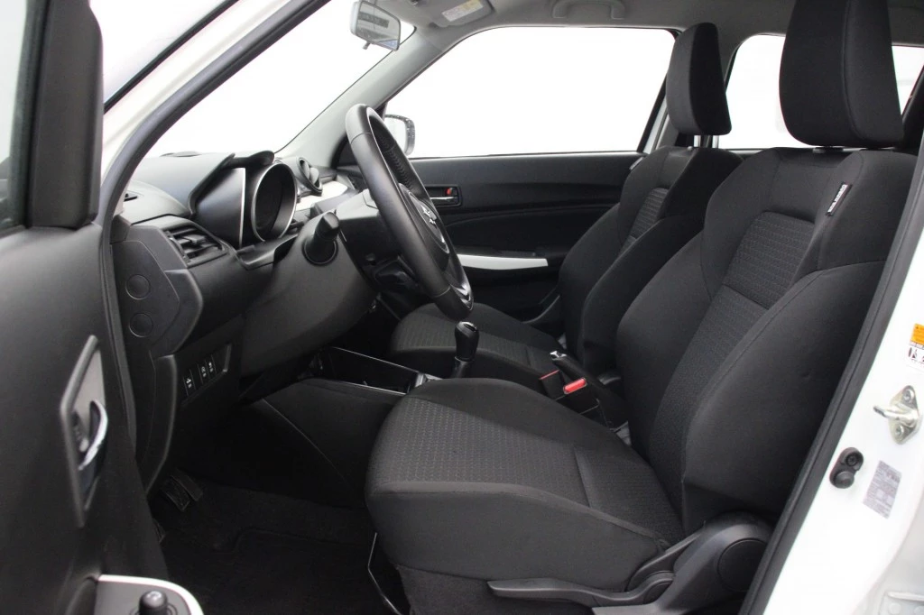 Suzuki Swift – foto 11