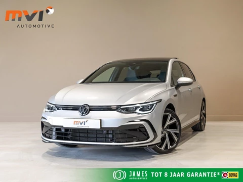 Volkswagen Golf 1.5 TSI 2x R-Line / 150pk / Panorama dak / Dodehoek herkenning / Stoelverwarming /