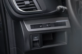Opel Vivaro – thumbnail 23
