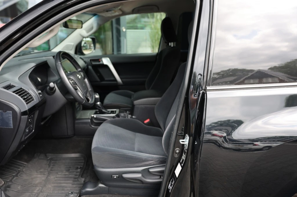 Toyota Land Cruiser – foto 11