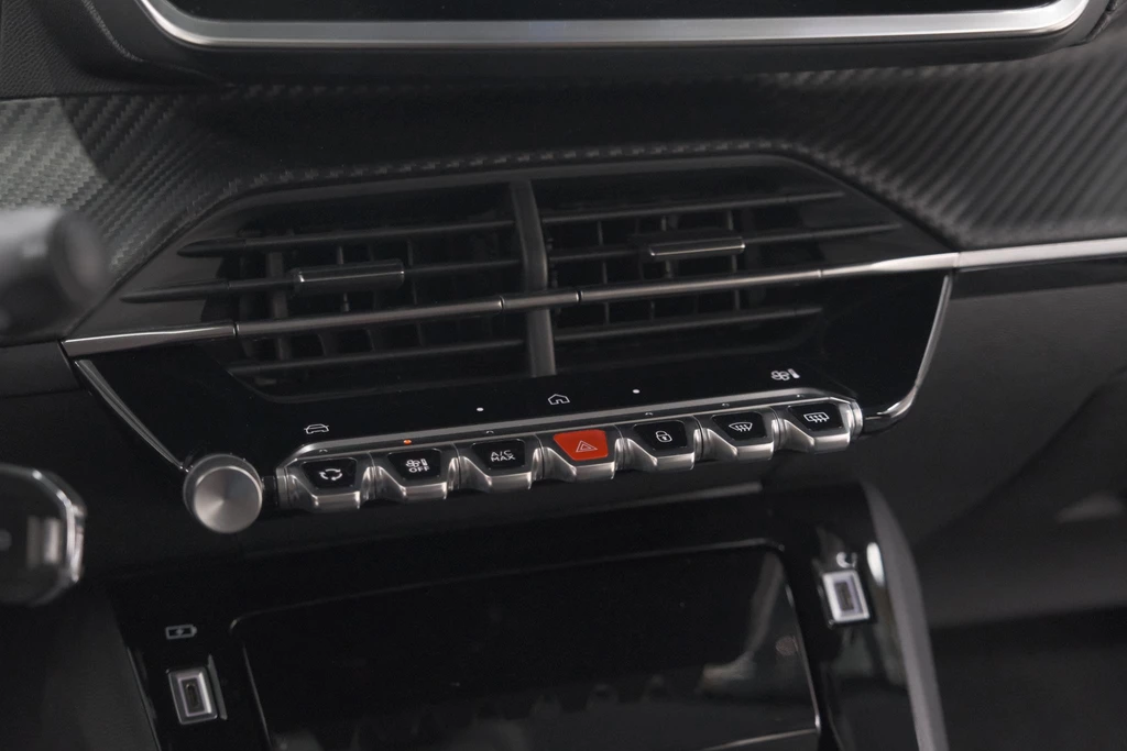 Peugeot 208 – foto 49