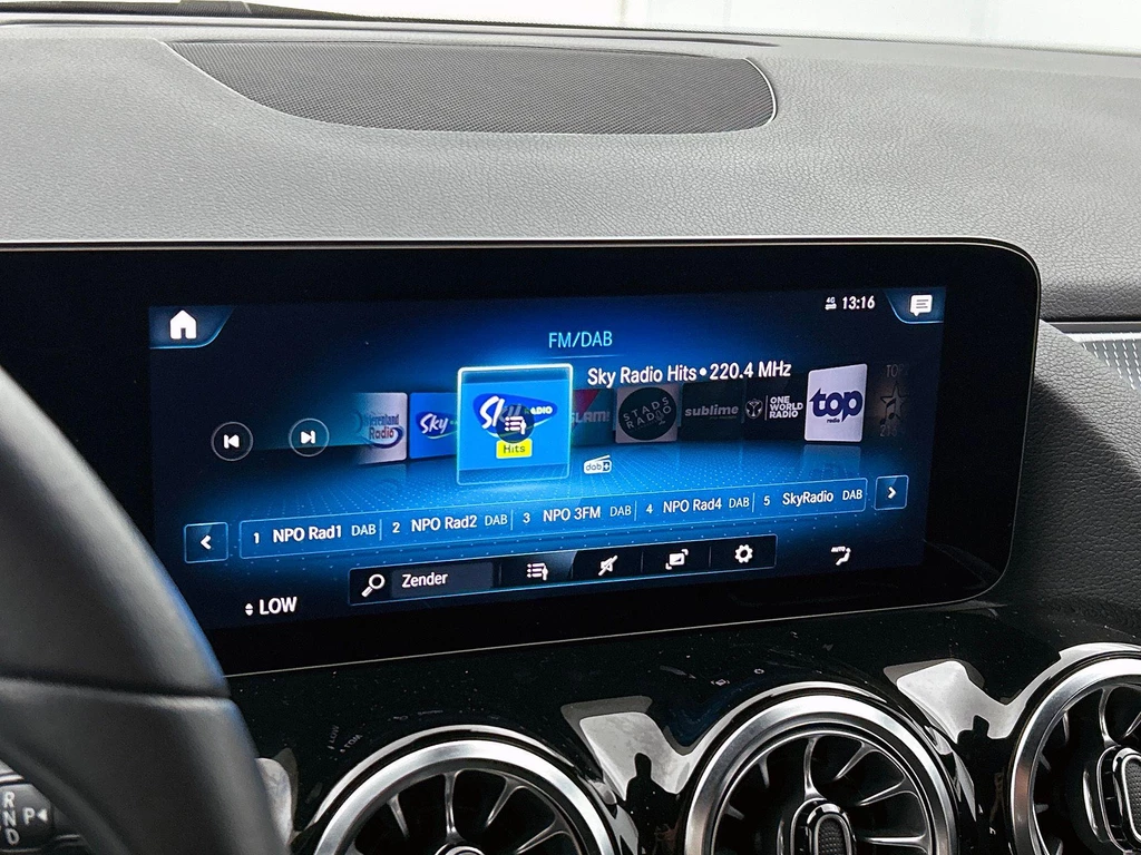 Mercedes-Benz EQA – foto 28