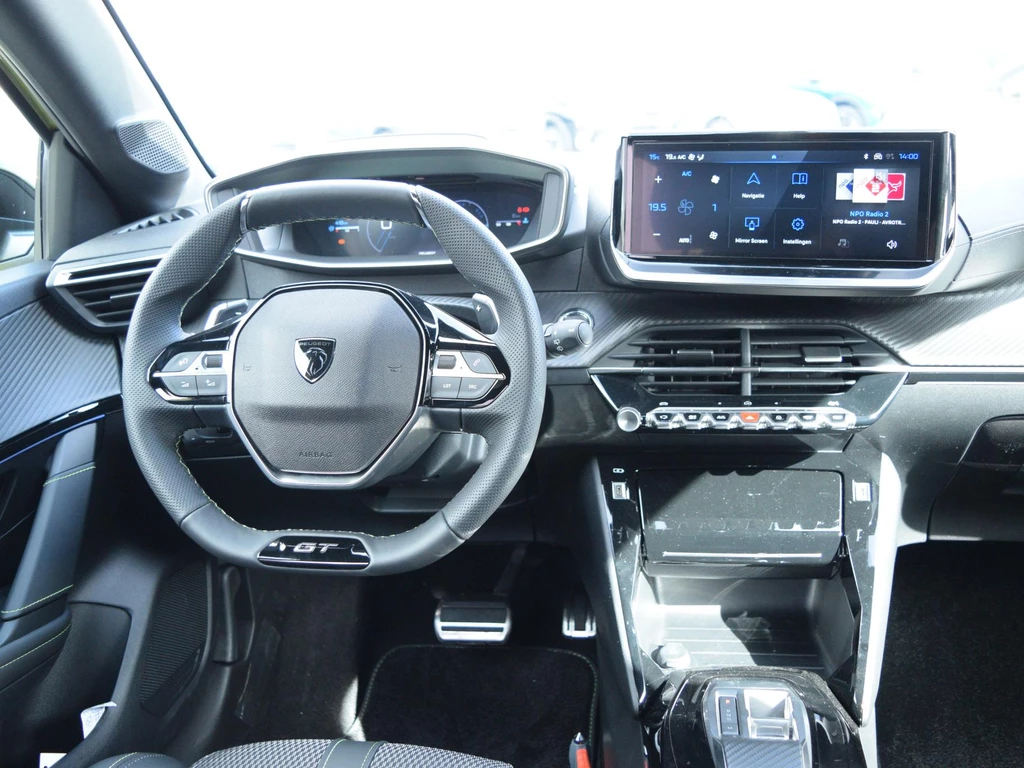 Peugeot 208 – foto 9