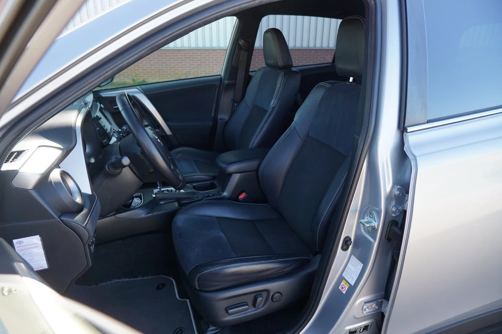 Toyota RAV4 – foto 17